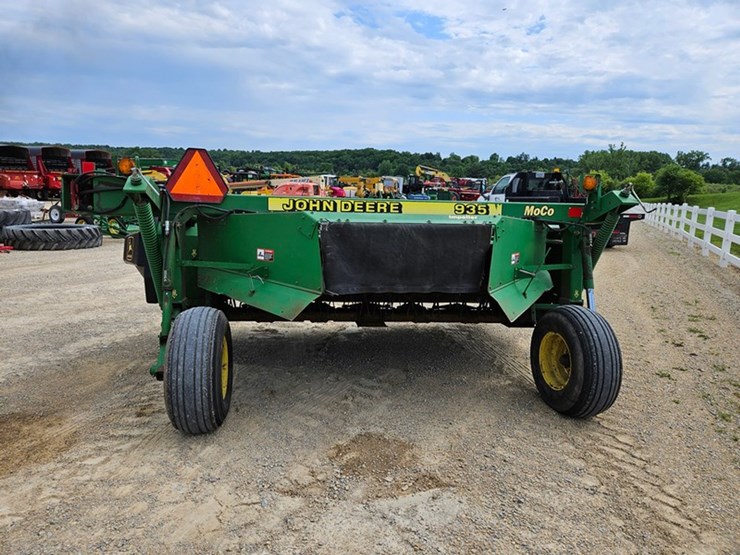 john-deere-935-image-5