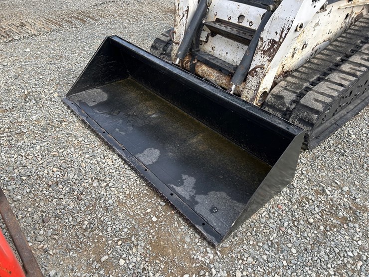 bobcat-t300-image-10