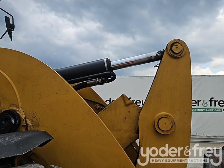 2020-caterpillar-938m-image-11