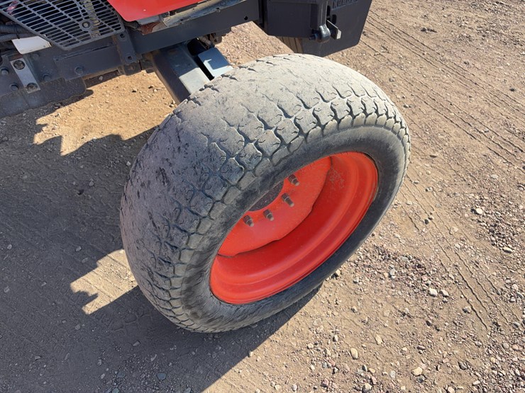 kubota-m6060-image-14