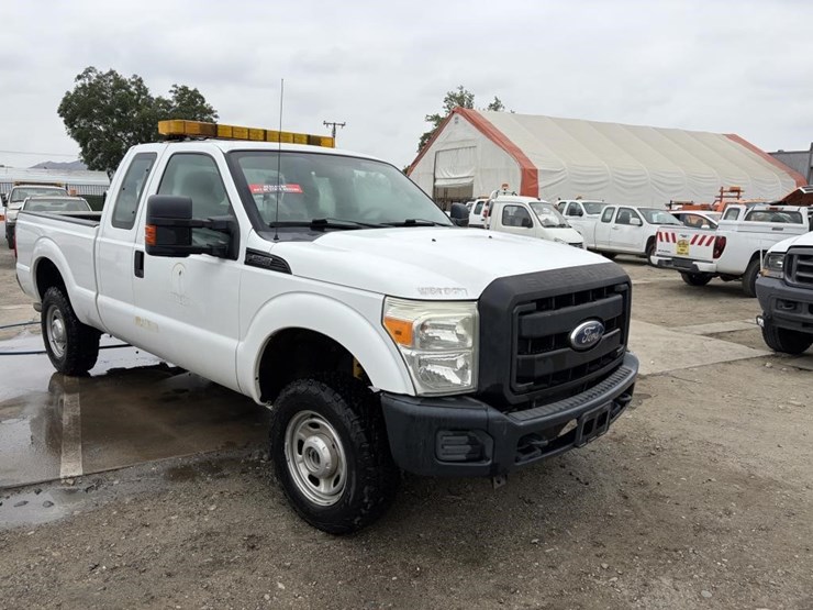 2011-ford-f250-image-2