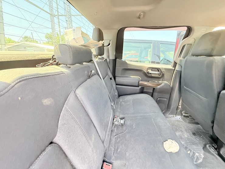 2020-chevrolet-silverado-1500-image-36