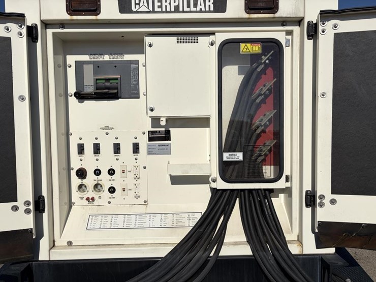 2008-caterpillar-xq400-image-13
