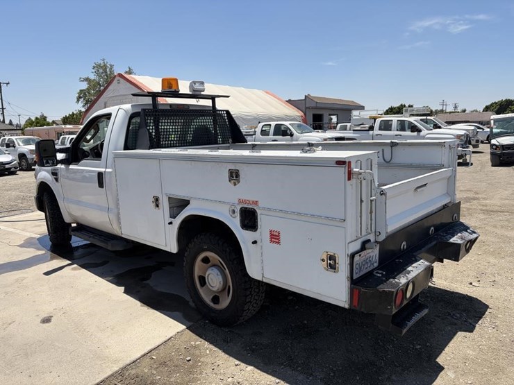 2009-ford-f350-image-4