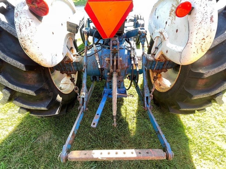 ford-tractor-image-13