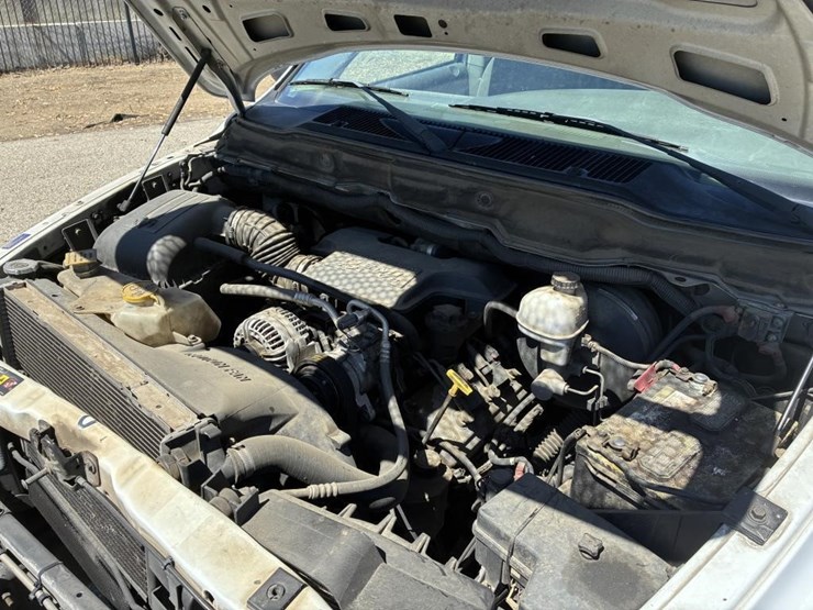2005-dodge-ram-2500-image-11