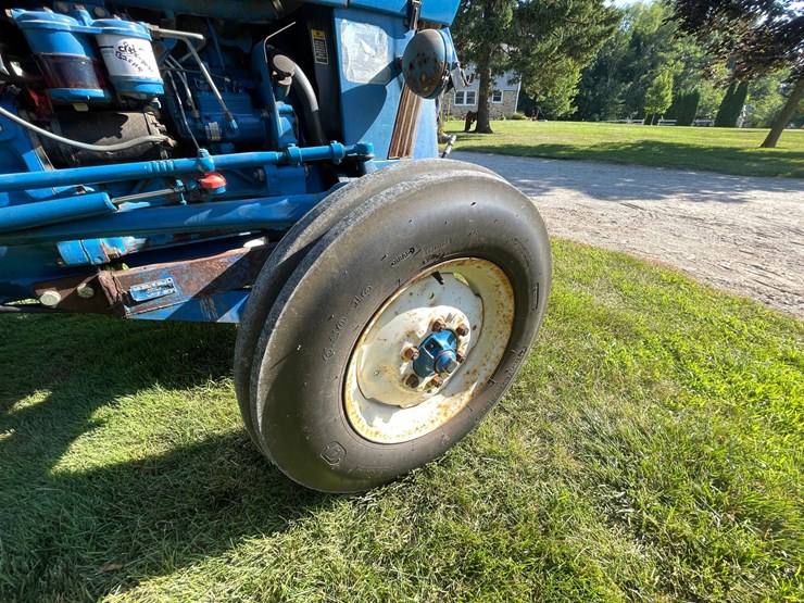 ford-tractor-image-10