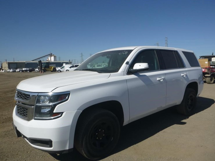 2019-chevrolet-tahoe-image-1