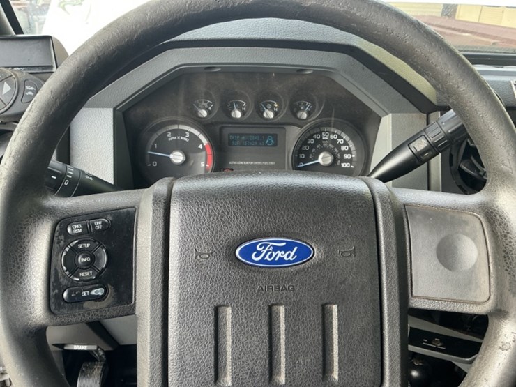 2016-ford-f550-image-22