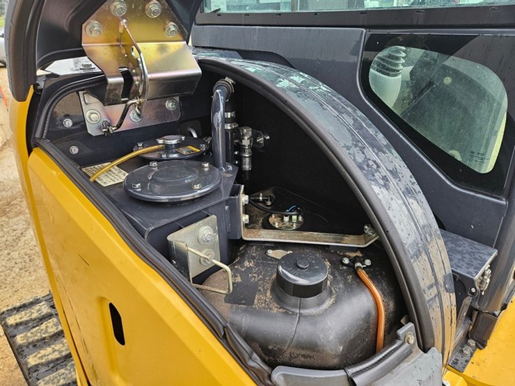 deere-50g-image-25