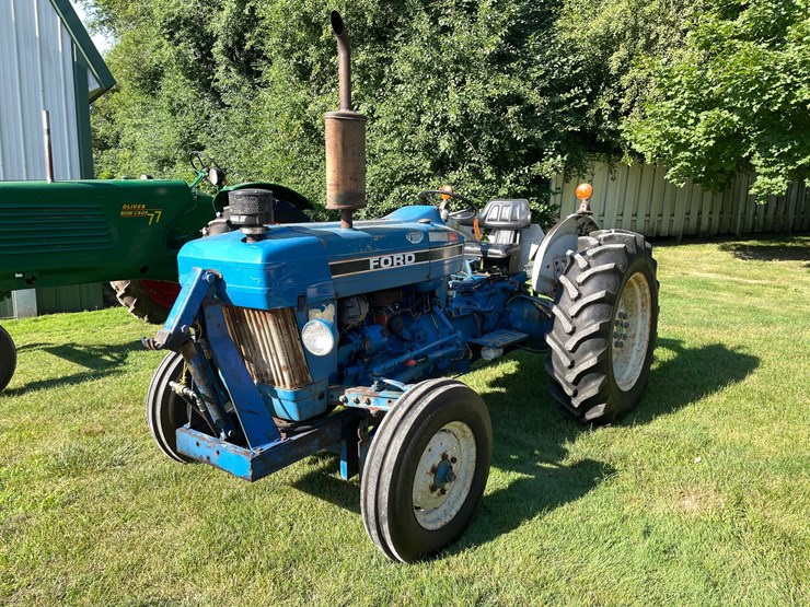 ford-tractor-image-1