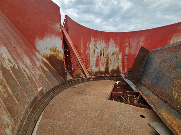 case-ih-8610-image-22