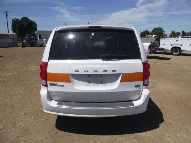 2014-dodge-grand-caravan-image-23