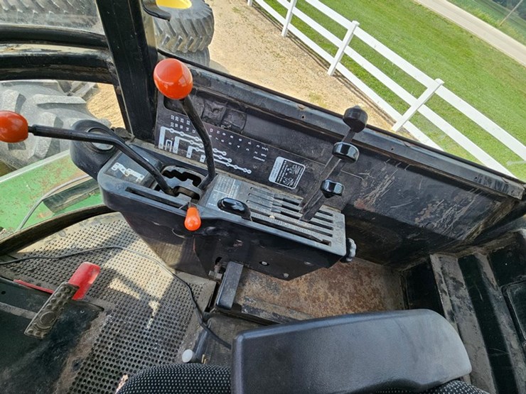 john-deere-8430-image-28