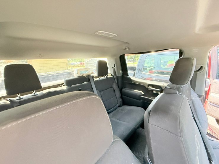 2020-chevrolet-silverado-1500-image-48