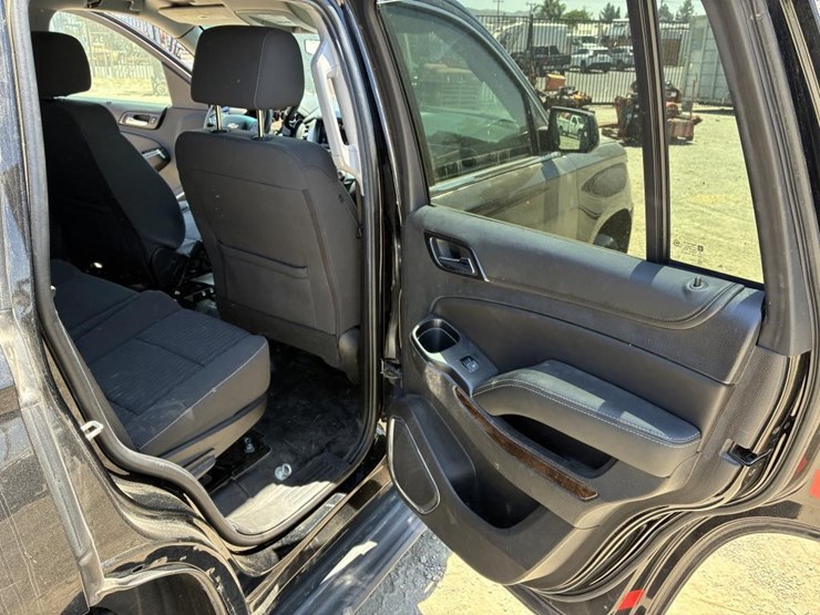 2019-chevrolet-tahoe-image-11