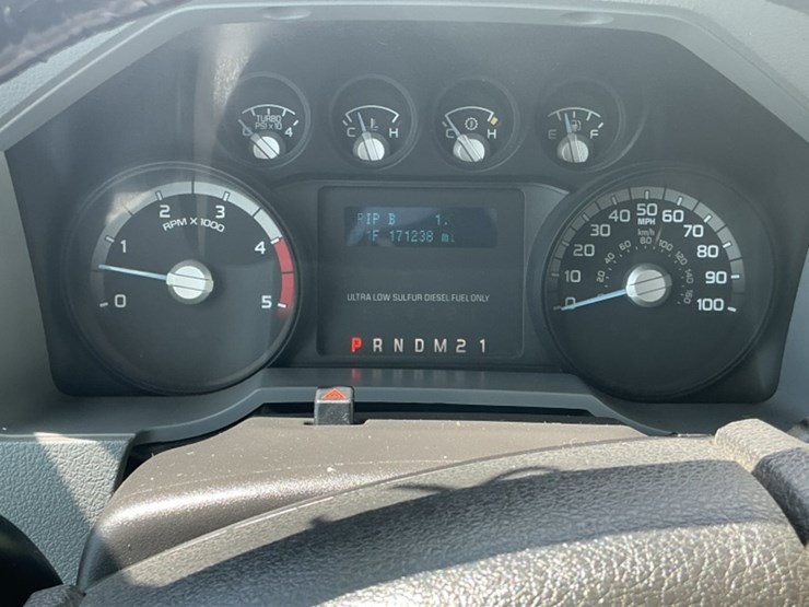 2012-ford-f550-image-21