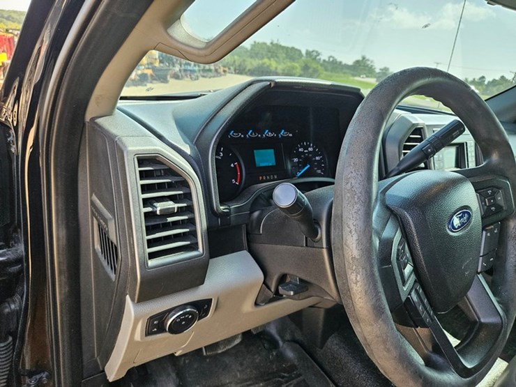 2021-ford-f350-image-28
