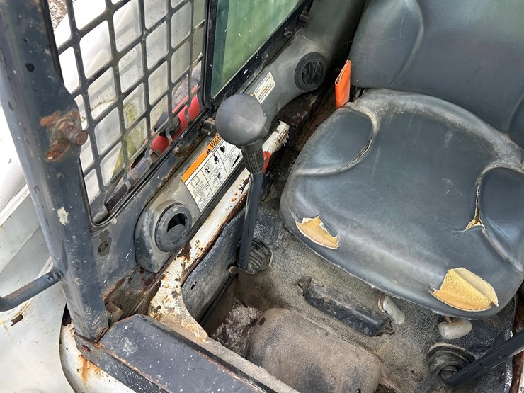 bobcat-t300-image-44