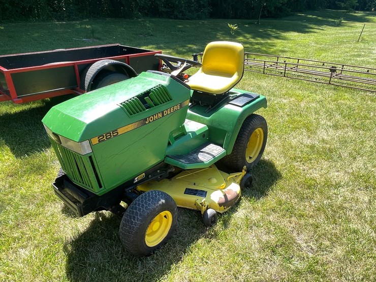 #2177-•-john-deere-garden-tractor-image-1