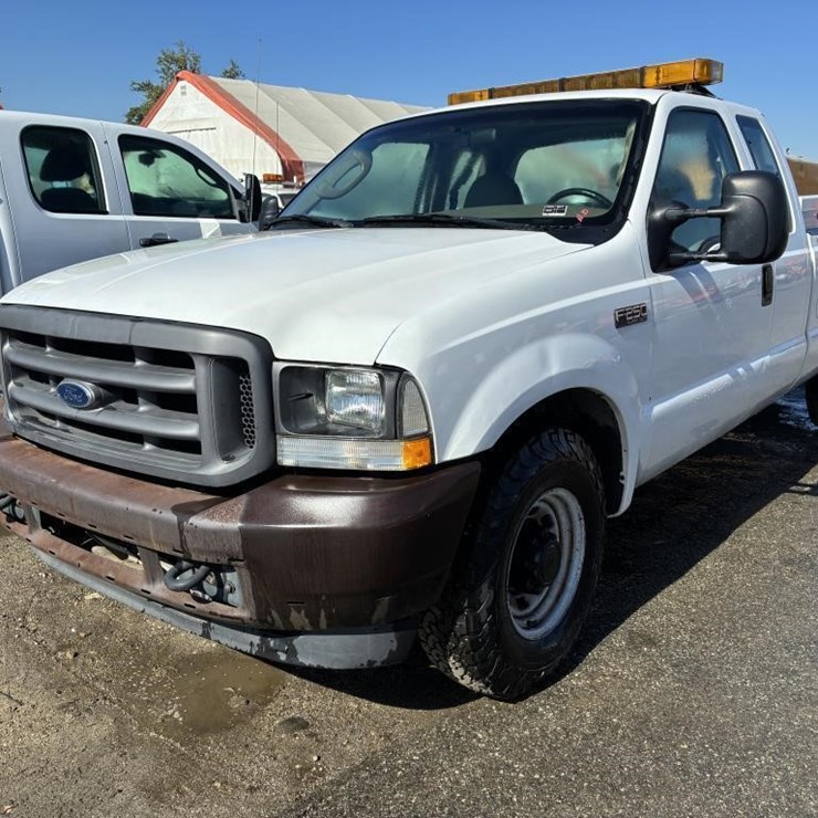 2004 FORD F250 SD