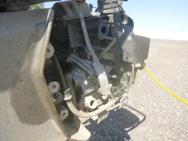 2019-bomag-bt65-image-10