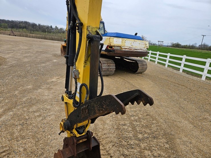 yanmar-vio35-image-10