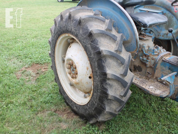 ford-3000-image-5