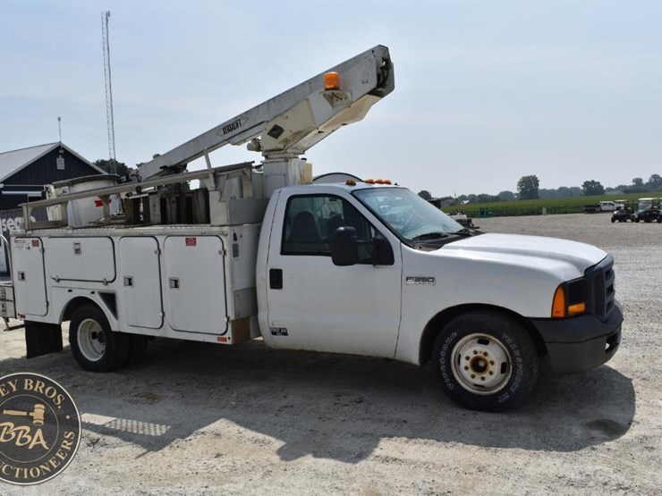 2006-ford-f350-sd-xl-image-22