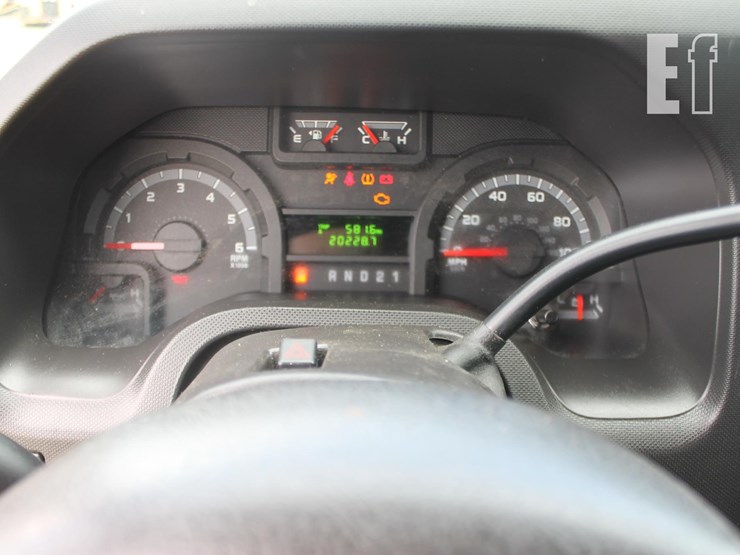 2010-ford-e250-image-8