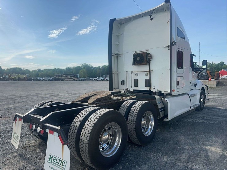 2022-kenworth-t680-image-5