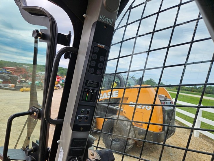 2019-case-sr210-image-23
