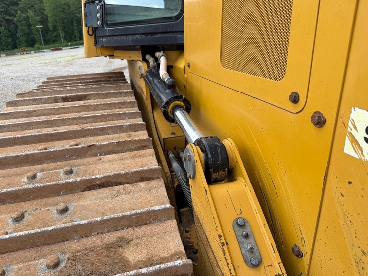 caterpillar-d6k-image-49