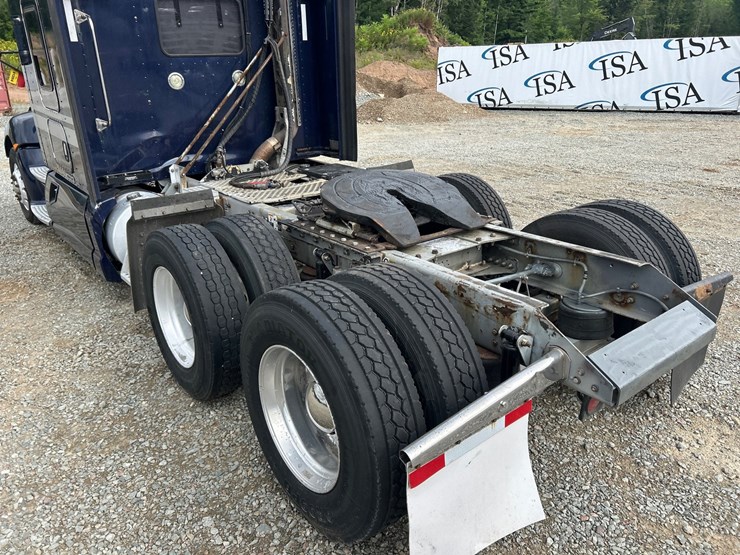 2017-kenworth-t660-image-17