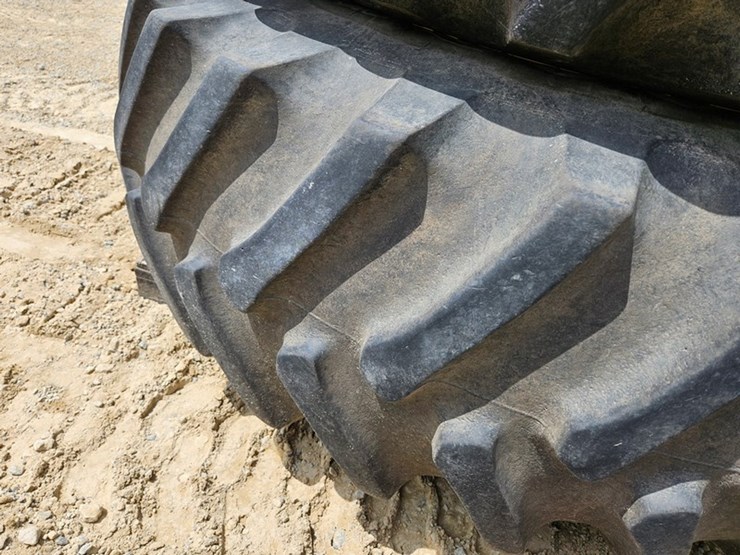 john-deere-8430-image-53