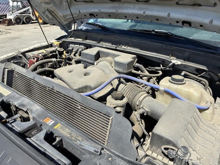 2011-ford-f250-xl-image-9