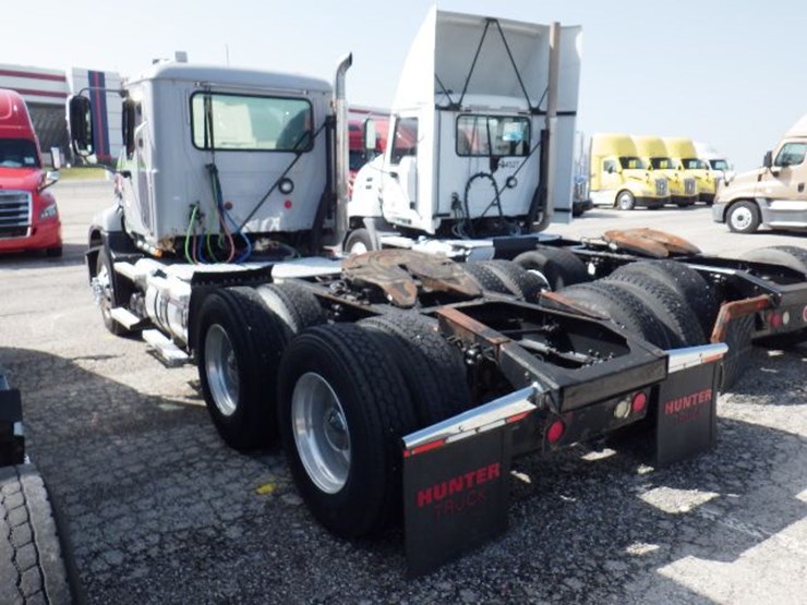 2013-mack-pinnacle-cxu613-image-10