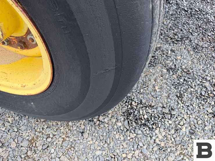 john-deere-650-image-22