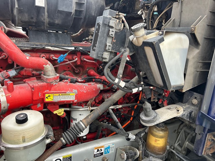 2017-kenworth-t660-image-44