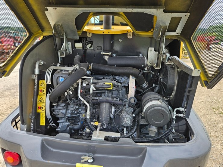 new-holland-w80c-image-18