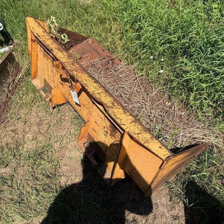Case Skid steer Bucket