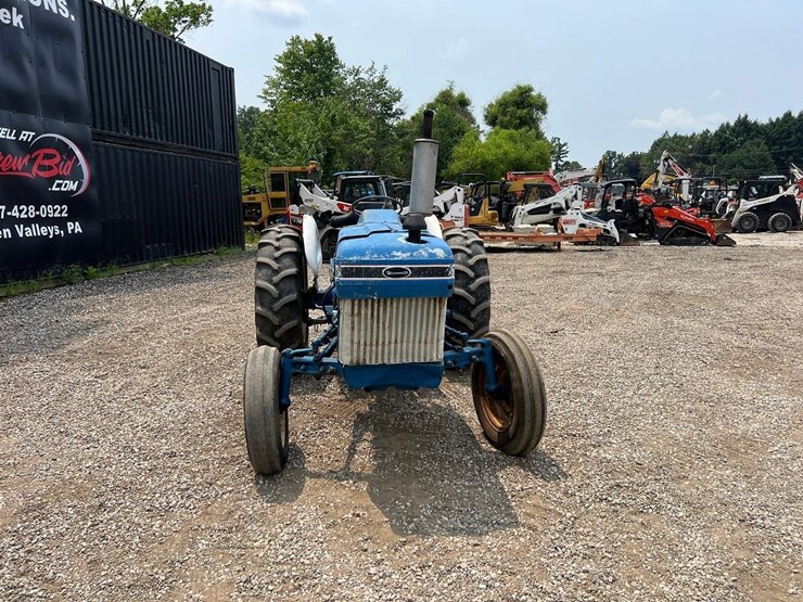 ford-2810-image-9