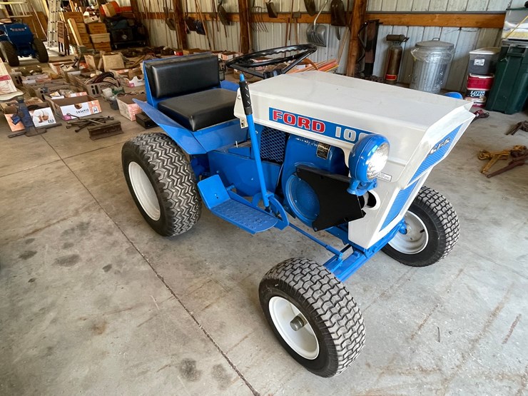 ford-100-image-3