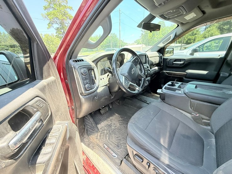 2020-chevrolet-silverado-1500-image-59