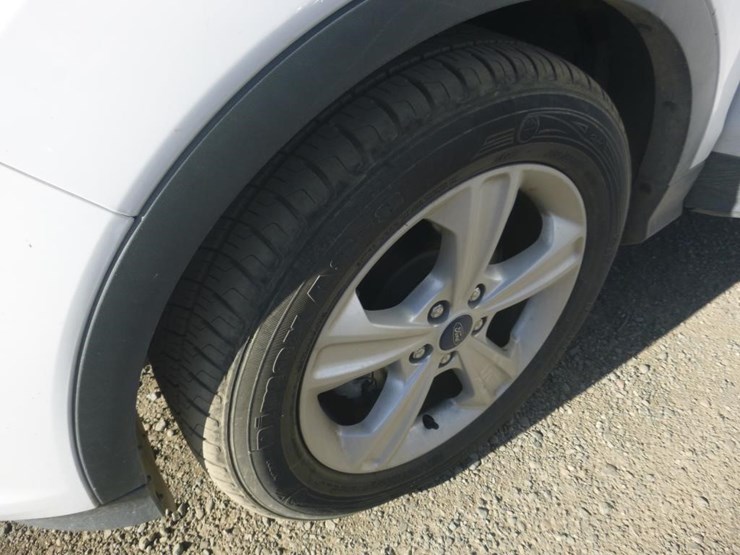 2014-ford-escape-image-13