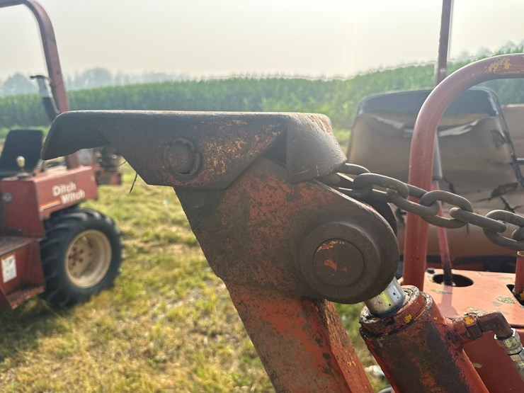ditch-witch-rt40-image-25
