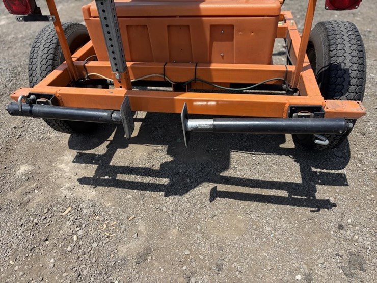 2013-vermac-arrow-board-trailer-image-15