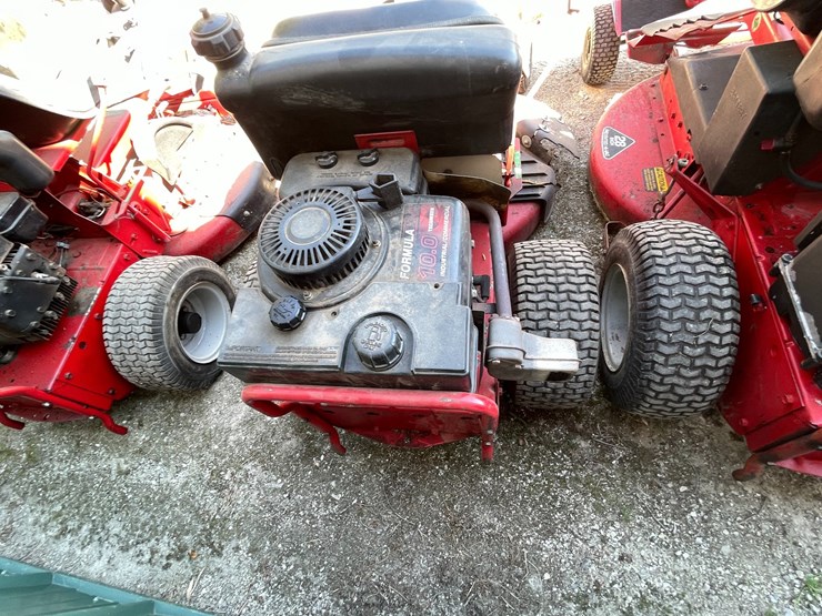 #2110-•-snapper-28"-rear-engine-lawn-mower-image-5