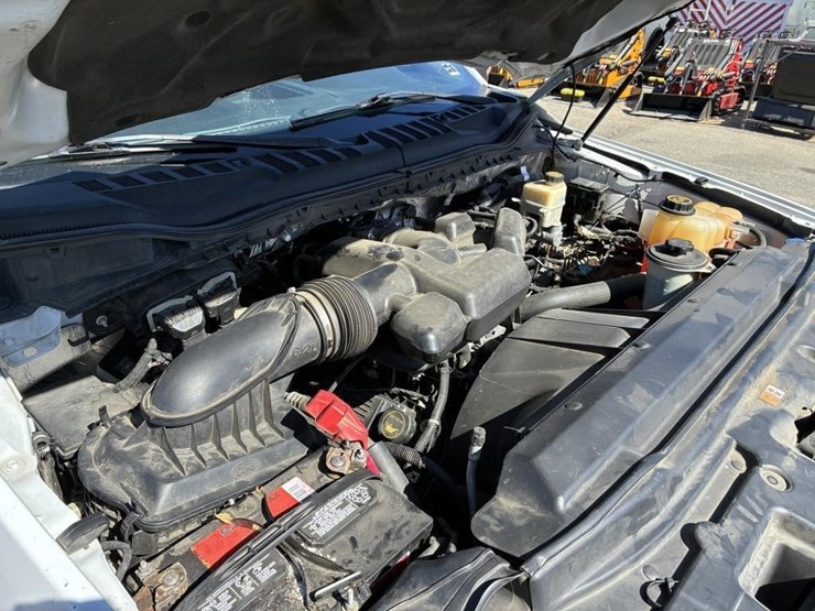 2017-ford-f250-xl-image-8