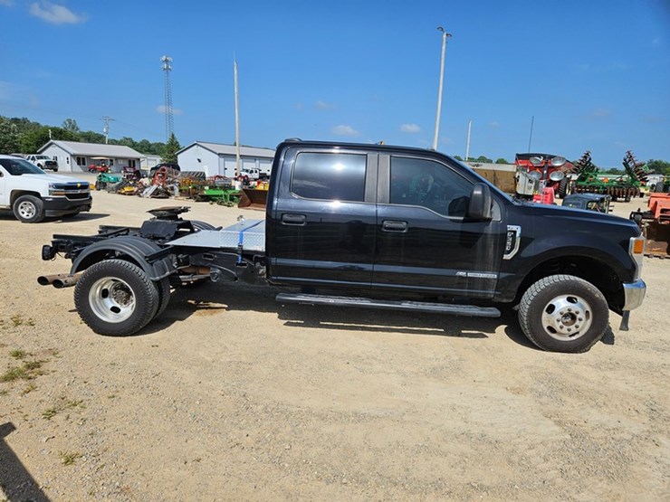 2021-ford-f350-image-6